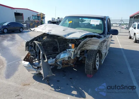 2005 Chevrolet Silverado 1500 Work Truck z USA, uszkodzony, nr VIN 1GCEC14X65Z140695